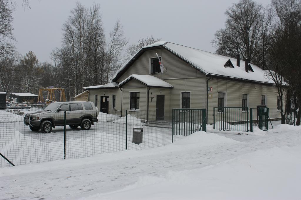 Latvijas Sarkana Krusta Viesnica Rezekne Exterior photo