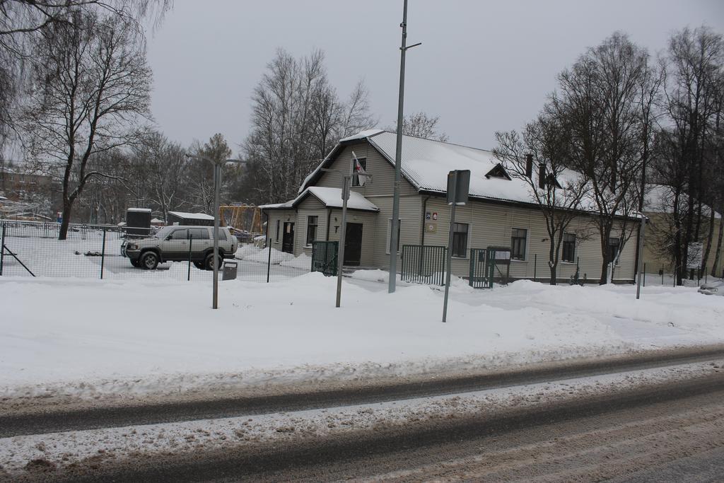 Latvijas Sarkana Krusta Viesnica Rezekne Exterior photo